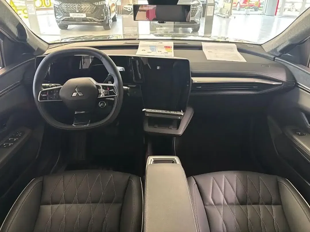 Mitsubishi Eclipse Cross Diamant Top - Thumbnail 11