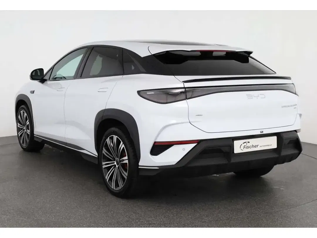 BYD Sealion 7 EV AWD Design - Thumbnail 3