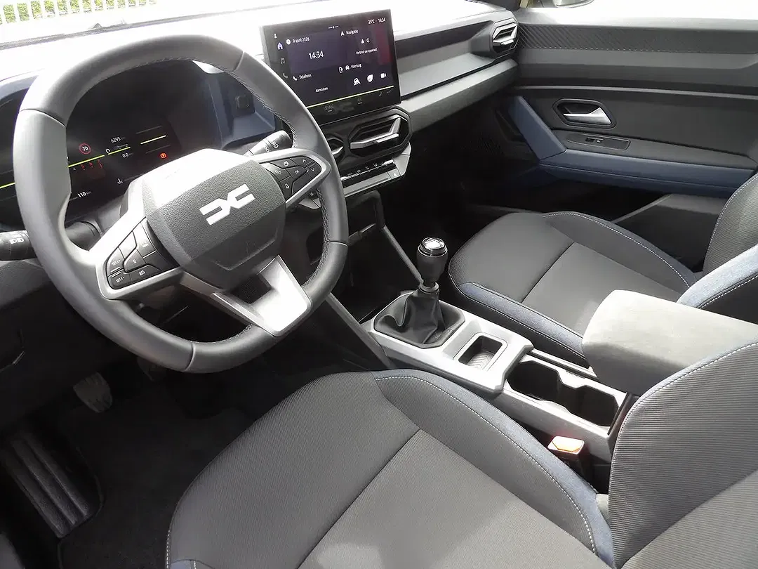 Dacia Bigster TCe MHEV Expression - Thumbnail 4