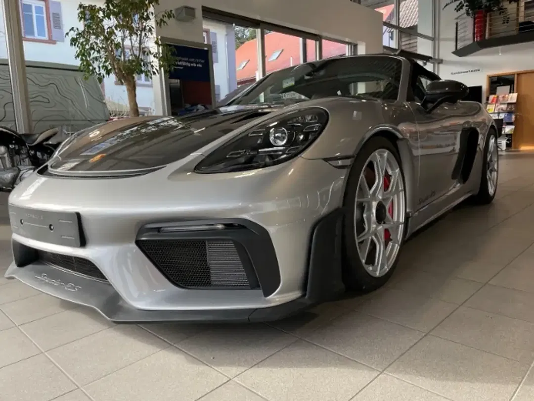 Porsche 718 Spyder RS - Thumbnail 5