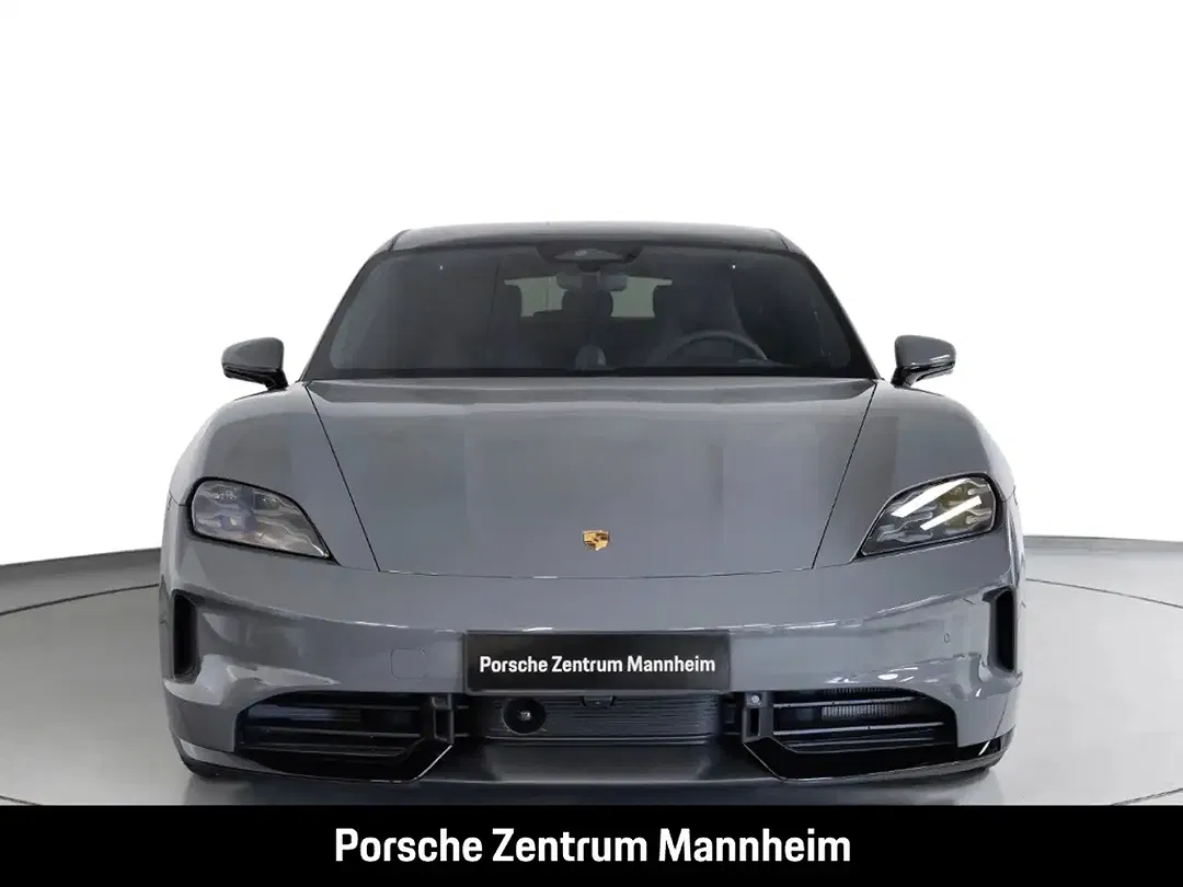 Porsche Taycan GTS Sport Turismo - Thumbnail 6