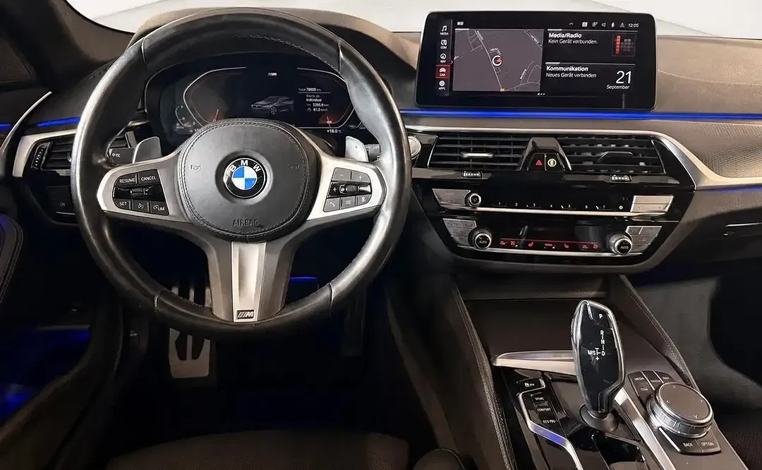 BMW 520 xDrive M Sport - Thumbnail 11