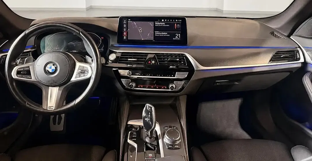 BMW 520 xDrive M Sport - Thumbnail 13