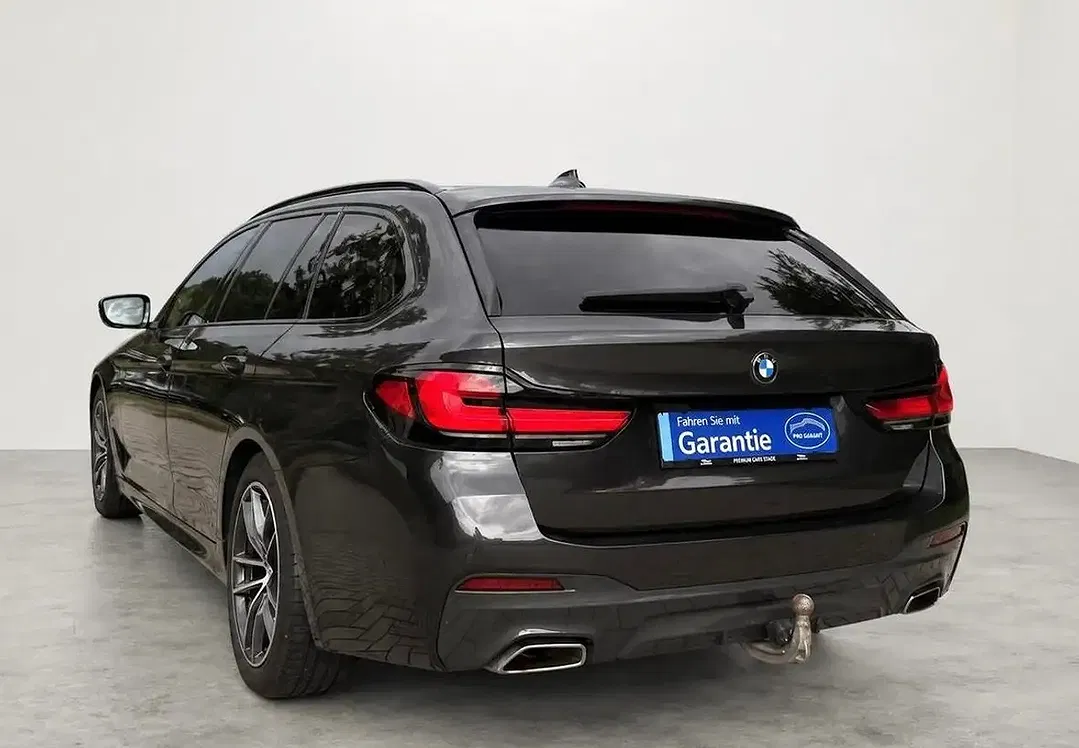 BMW 520 xDrive M Sport - Thumbnail 3