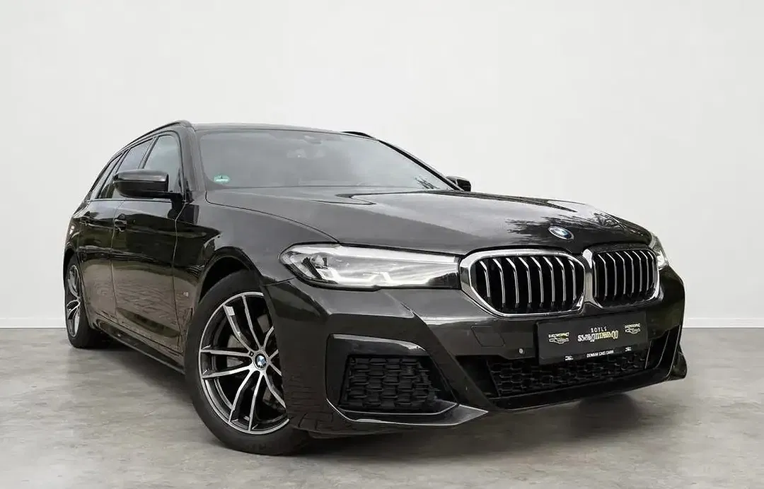 BMW 520 xDrive M Sport - Thumbnail 7