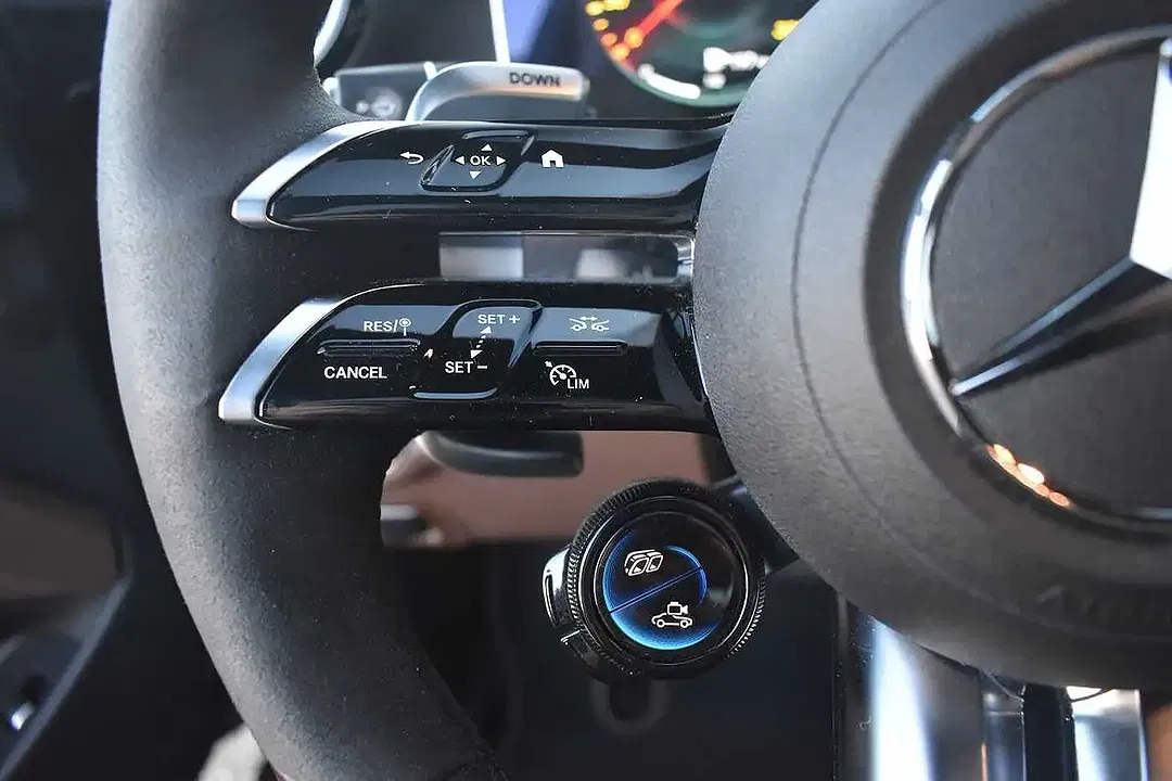 Mercedes-Benz E 63 AMG 4MATIC+ Burmester - Thumbnail 13