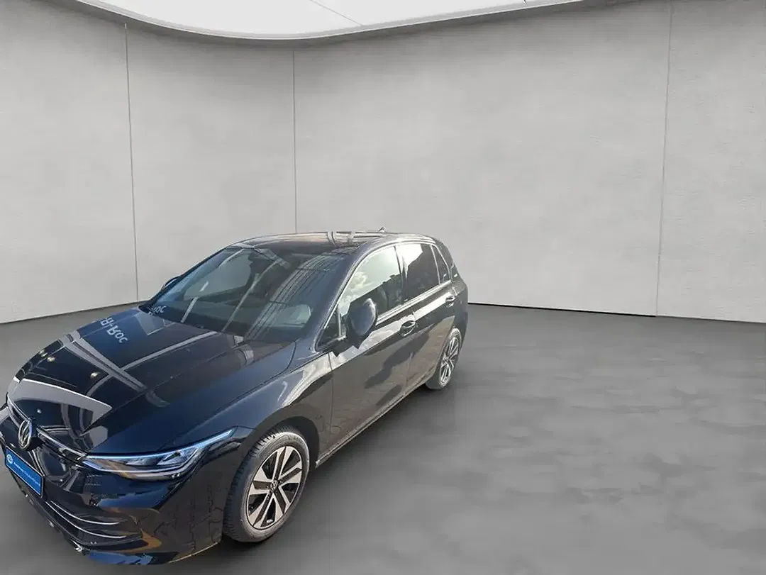 Volkswagen Golf 1.5 eTSI - Thumbnail 1