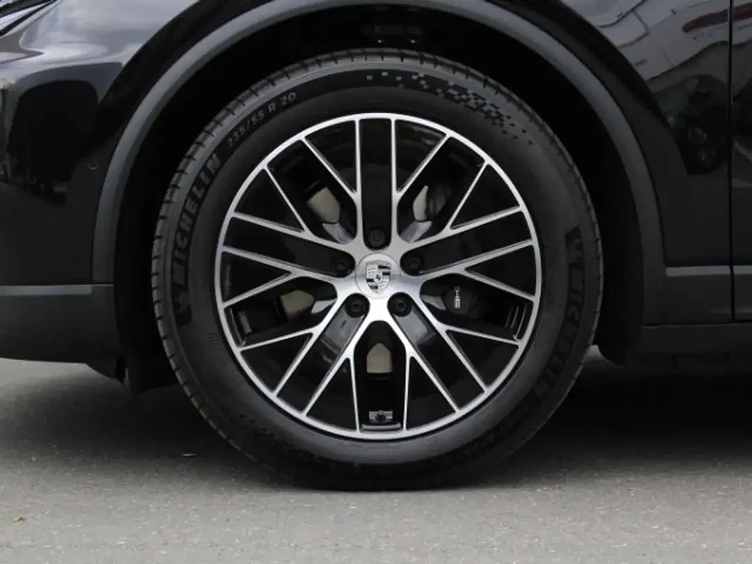 Porsche Macan - Thumbnail 10