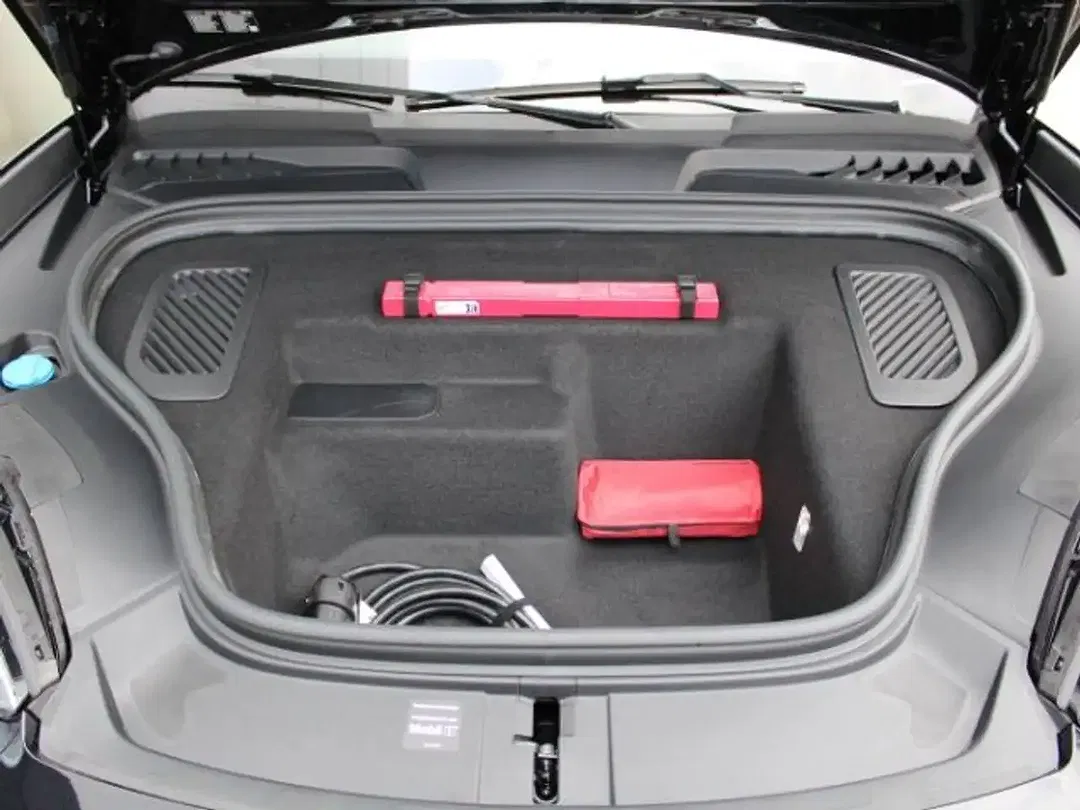 Porsche Macan - Thumbnail 9