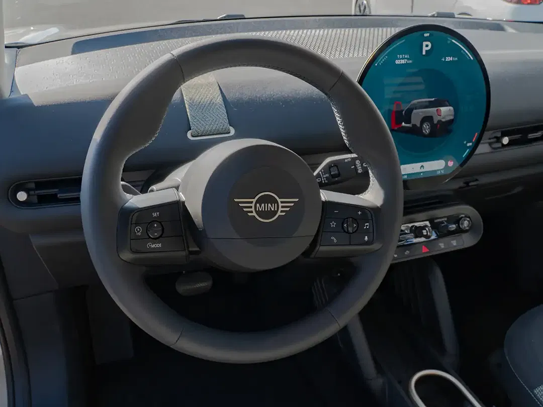 MINI Aceman E Essential Trim - Thumbnail 12