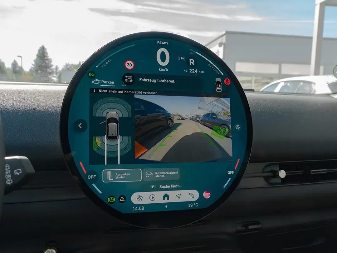 MINI Aceman E Essential Trim - Thumbnail 13