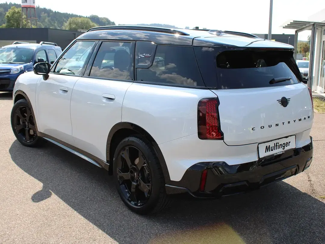 MINI Cooper Countryman E John Cooper Works - Thumbnail 6