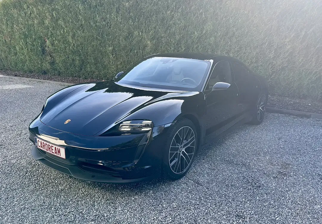 Porsche Taycan - foto 1