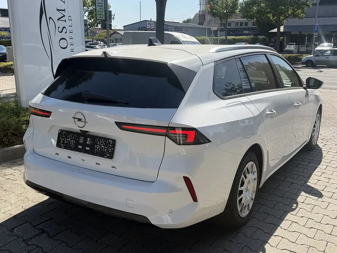 Opel Astra 1.5 D Elegance - Thumbnail 2