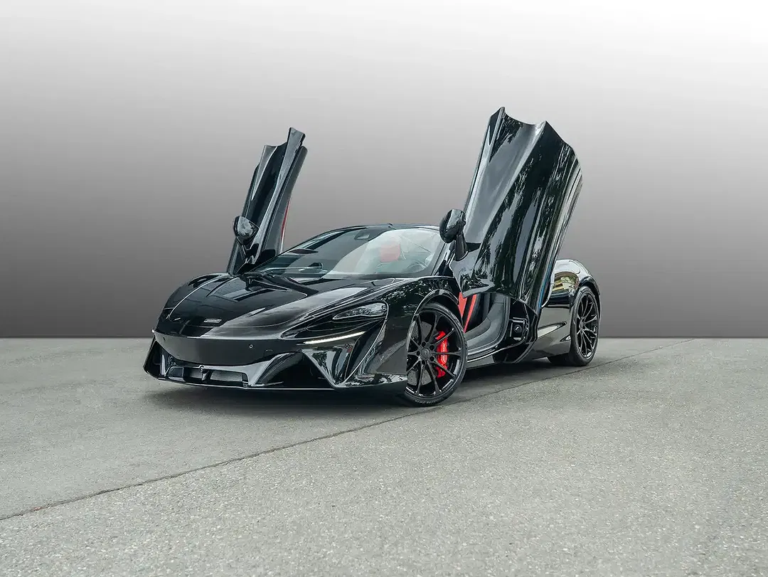 McLaren Artura - Thumbnail 13