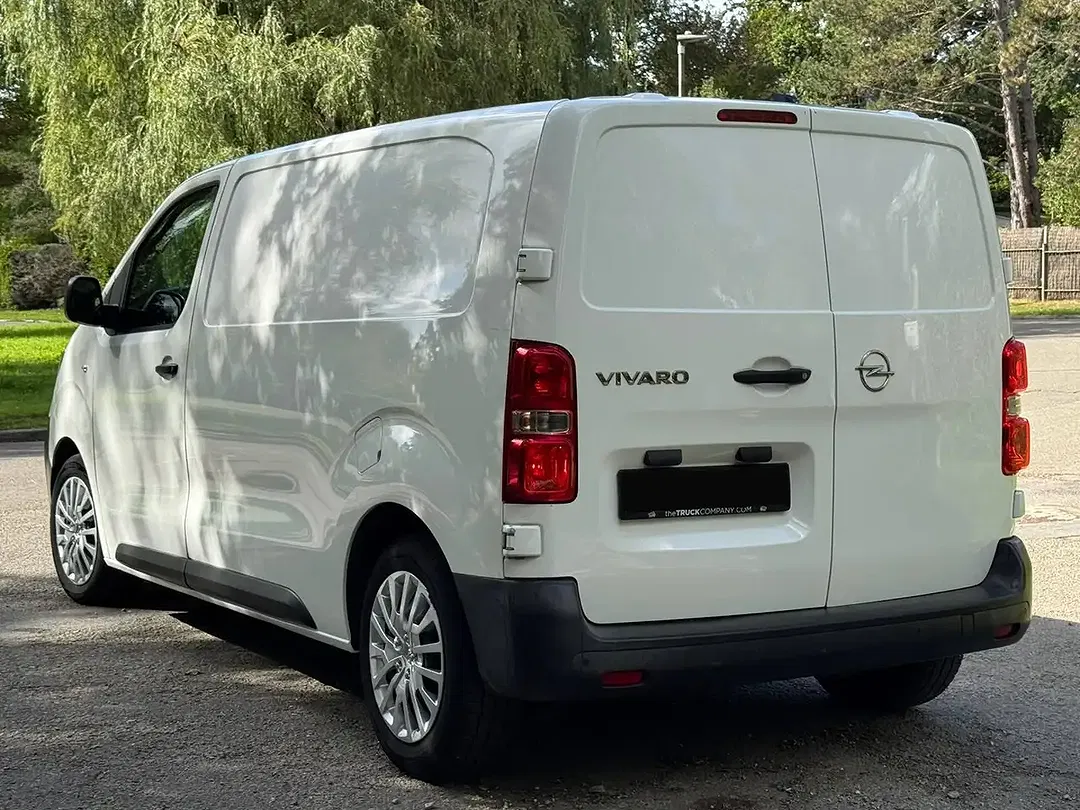 Opel Vivaro 120 L2 - Thumbnail 4