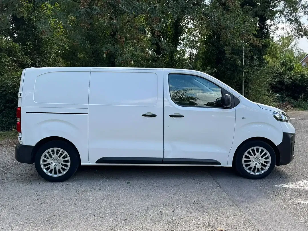 Opel Vivaro 120 L2 - Thumbnail 7