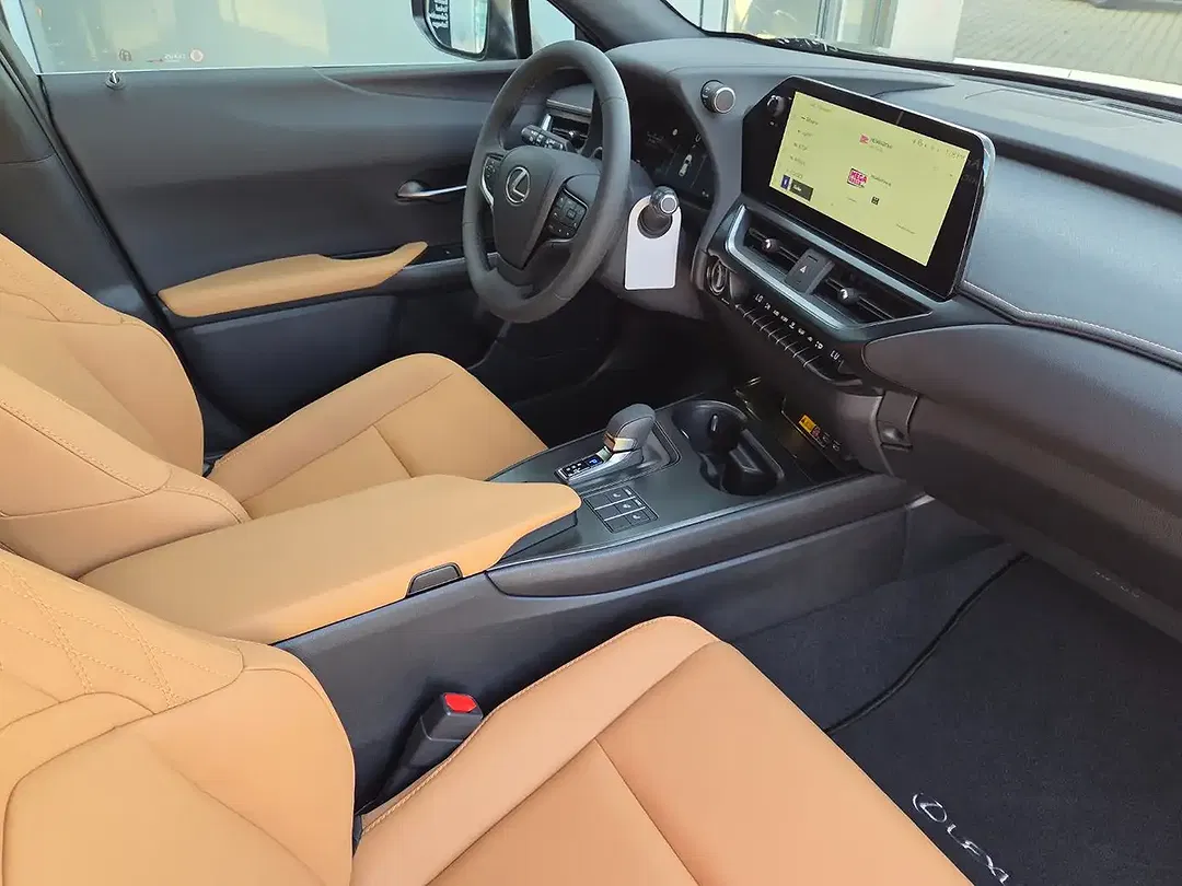 Lexus UX 300h F SPORT Design - Thumbnail 7
