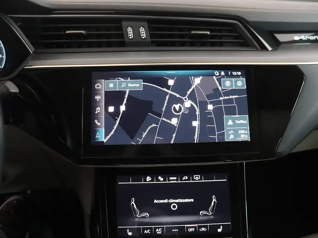 Audi Q8 e-tron quattro Sportback S line - Thumbnail 6
