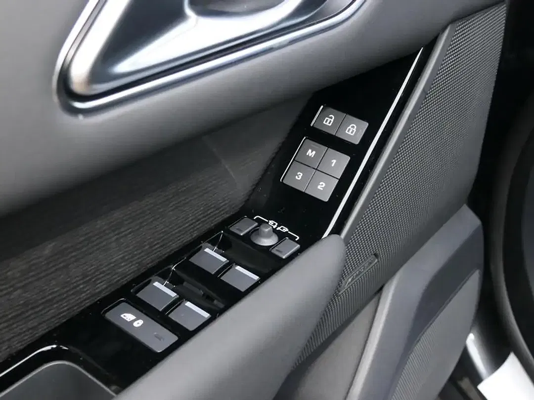 Land Rover Range Rover Velar P400e 4x4 Dynamic SE - Thumbnail 12