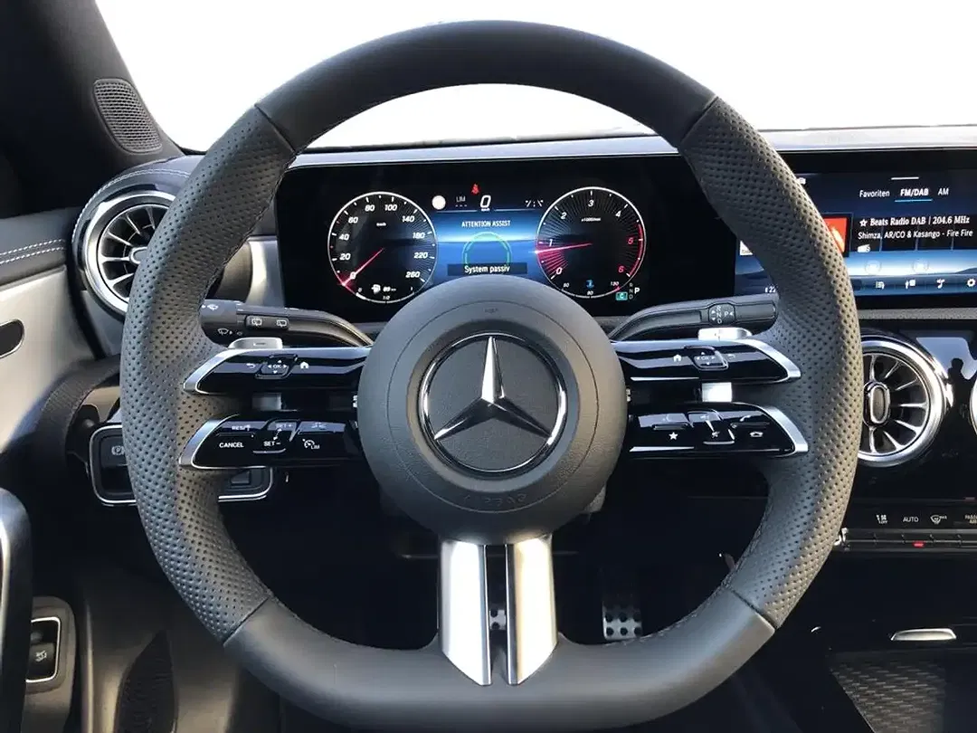 Mercedes-Benz CLA 220 AMG MBUX - Thumbnail 10