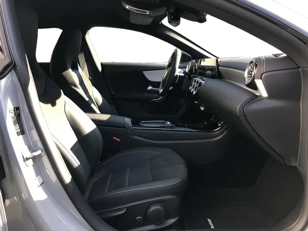 Mercedes-Benz CLA 220 AMG MBUX - Thumbnail 3