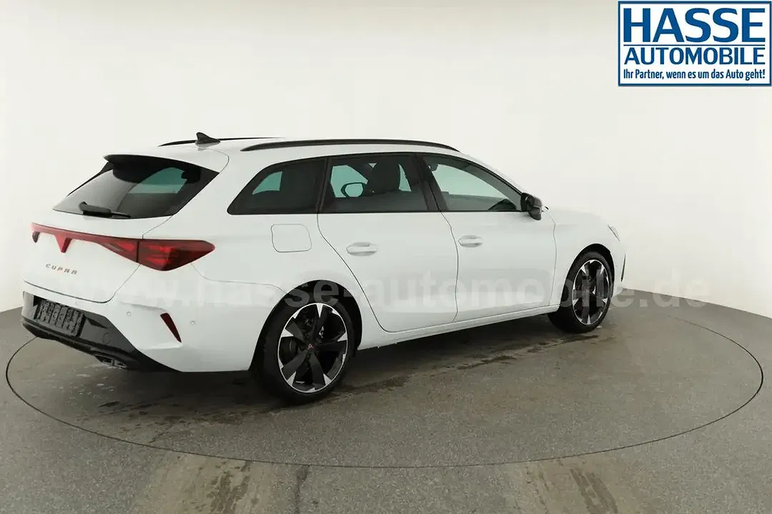 CUPRA Leon 1.5 eTSI DSG Sportstourer - Thumbnail 16