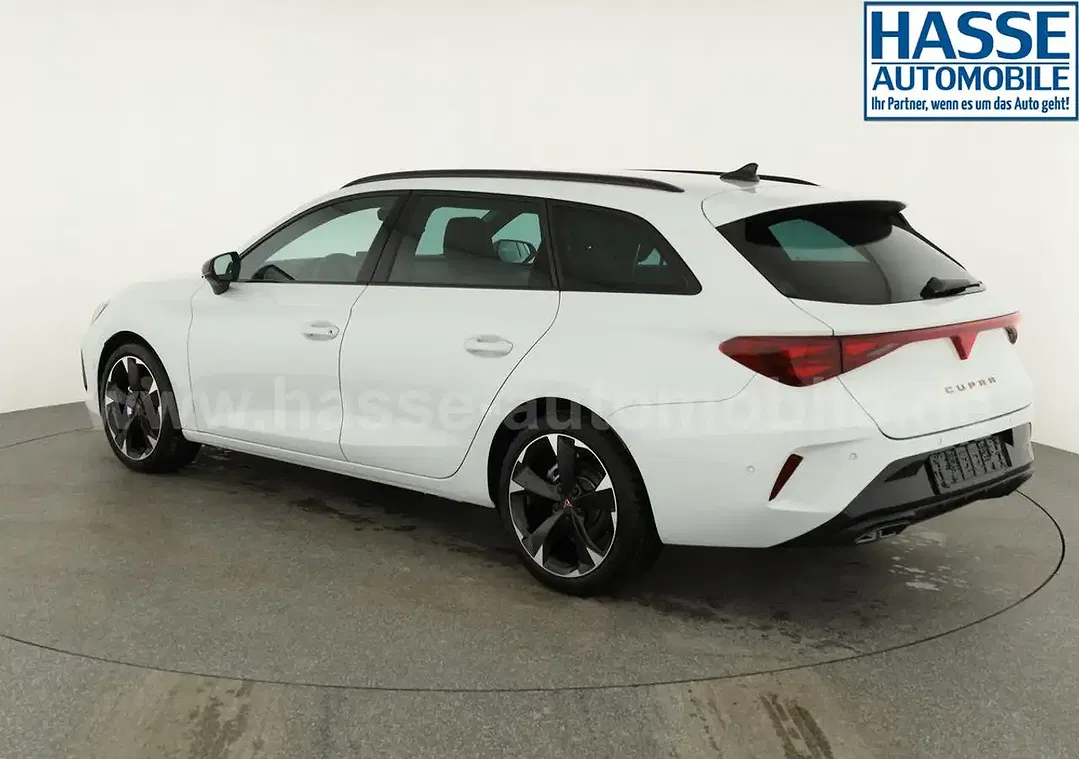 CUPRA Leon 1.5 eTSI DSG Sportstourer - Thumbnail 3