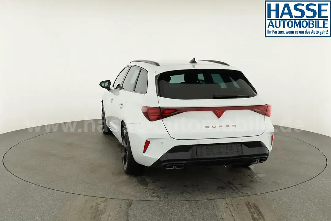 CUPRA Leon 1.5 eTSI DSG Sportstourer - Thumbnail 36