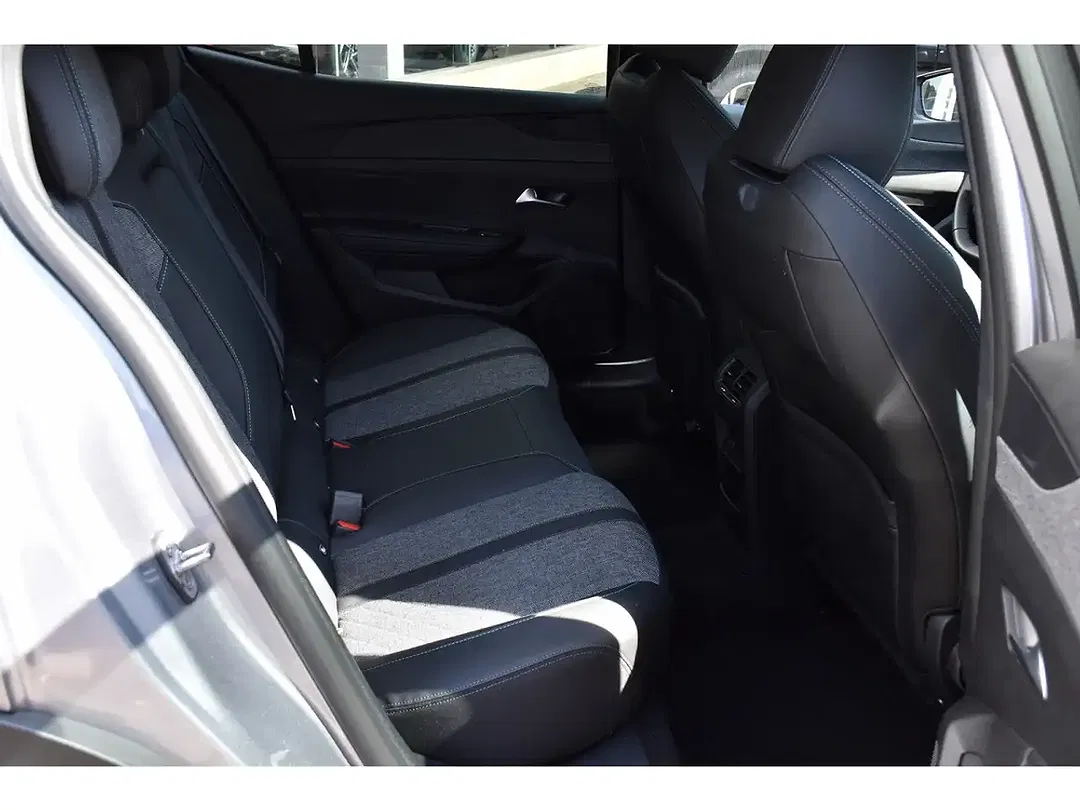 Peugeot 408 PureTech EAT8 Allure - Thumbnail 8