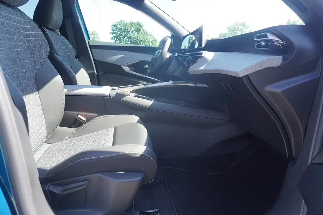Peugeot 3008 145 AUT Hybrid - Thumbnail 10