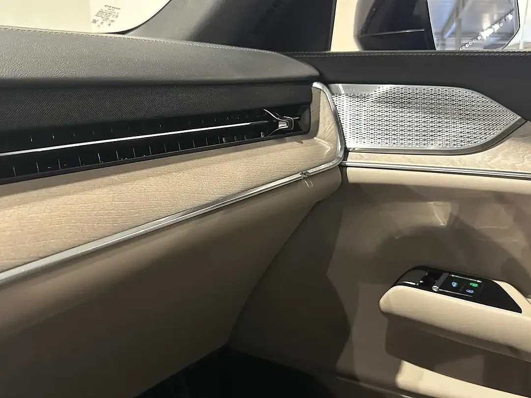 Volvo EX90 AWD Twin Motor Ultra - Thumbnail 10