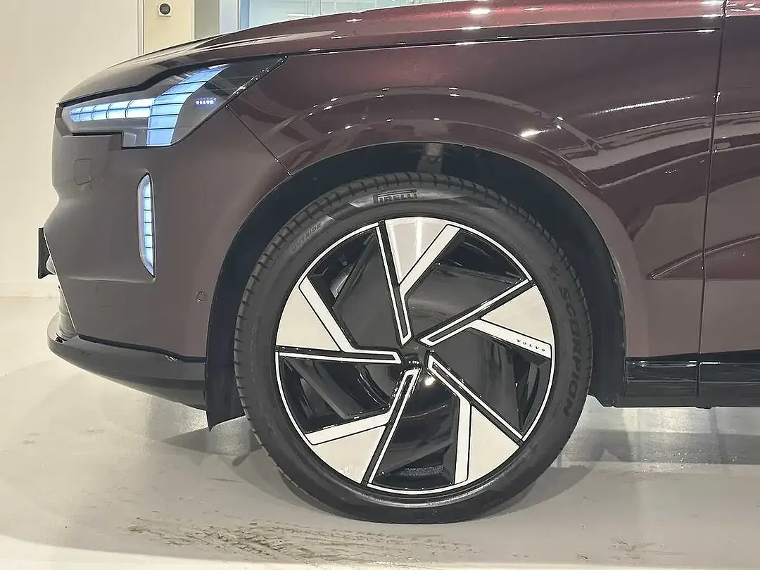 Volvo EX90 AWD Twin Motor Ultra - Thumbnail 3