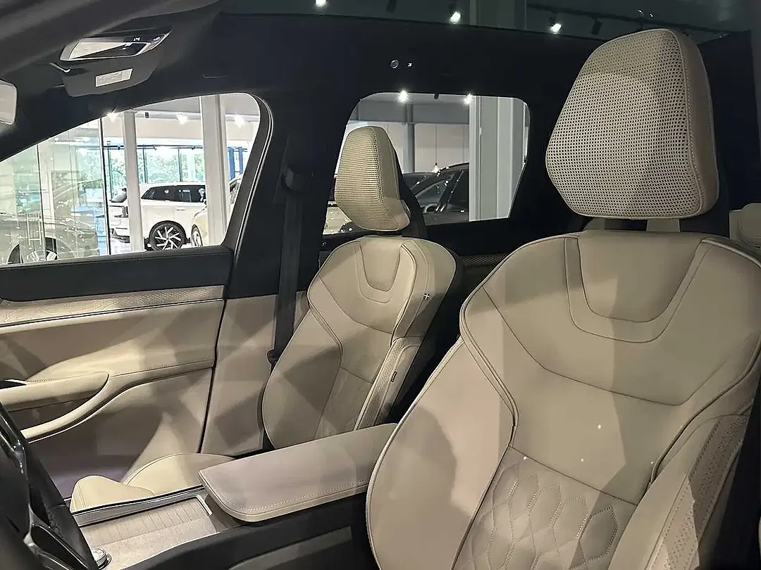 Volvo EX90 AWD Twin Motor Ultra - Thumbnail 8