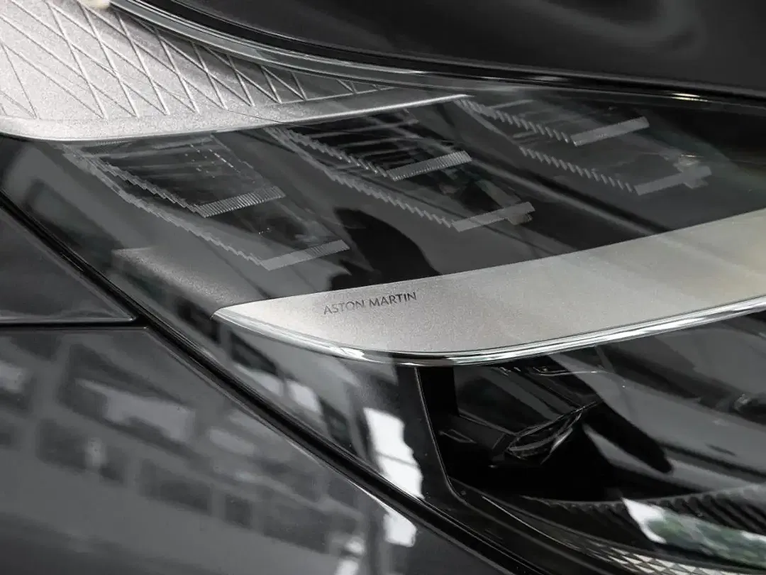 Aston Martin DB12 Coupe - Thumbnail 14