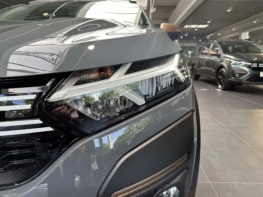 Dacia Jogger TCe Extreme - Thumbnail 3