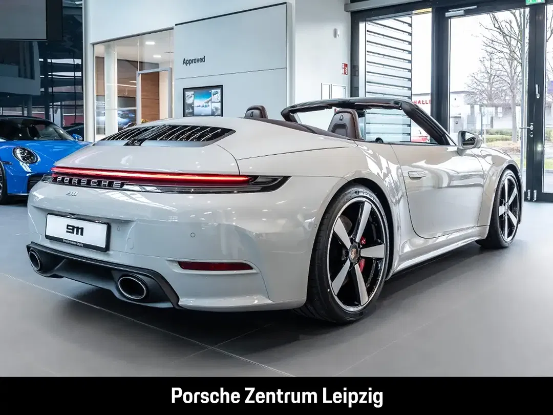 Porsche 992 Carrera 4S Cabriolet - Thumbnail 12
