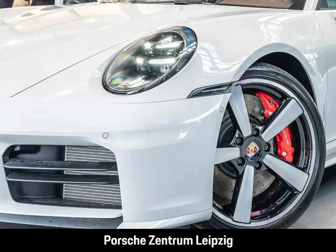 Porsche 992 Carrera 4S Cabriolet - Thumbnail 14