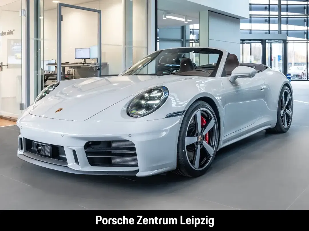 Porsche 992 Carrera 4S Cabriolet - Thumbnail 7