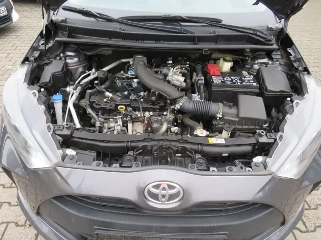Toyota Yaris Comfort - Thumbnail 10