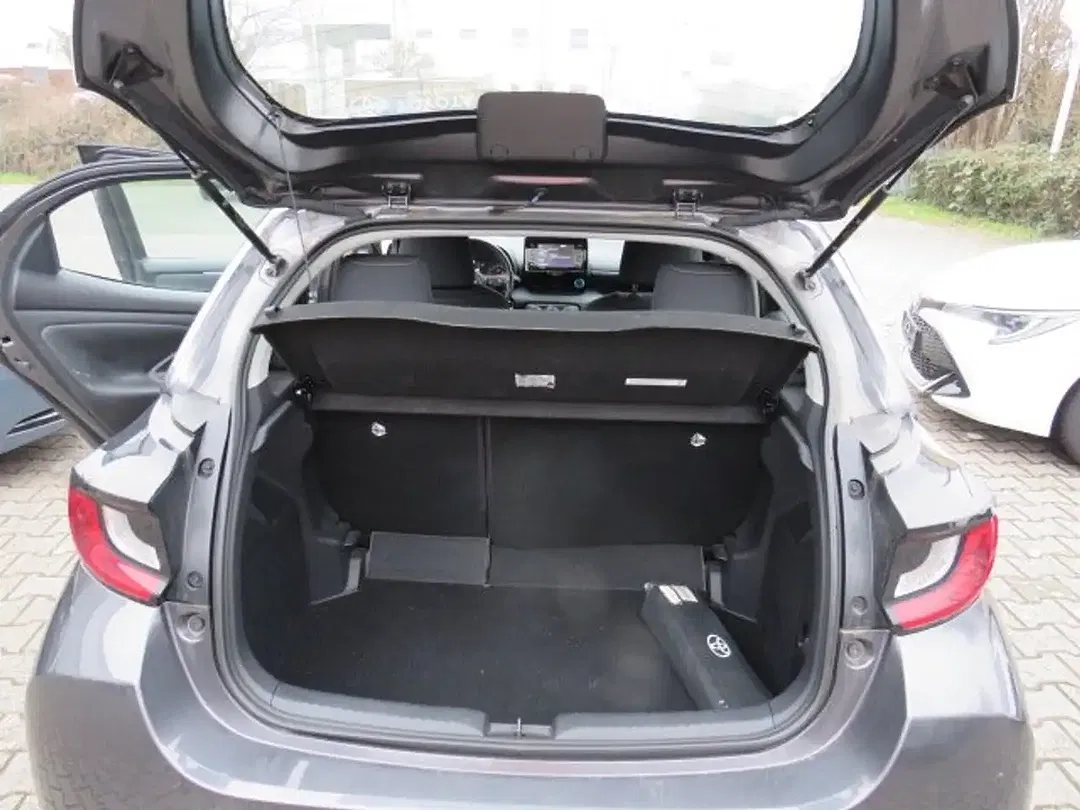 Toyota Yaris Comfort - Thumbnail 13