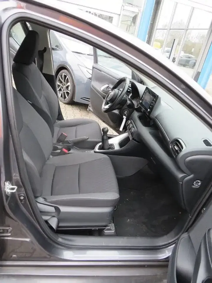 Toyota Yaris Comfort - foto 15