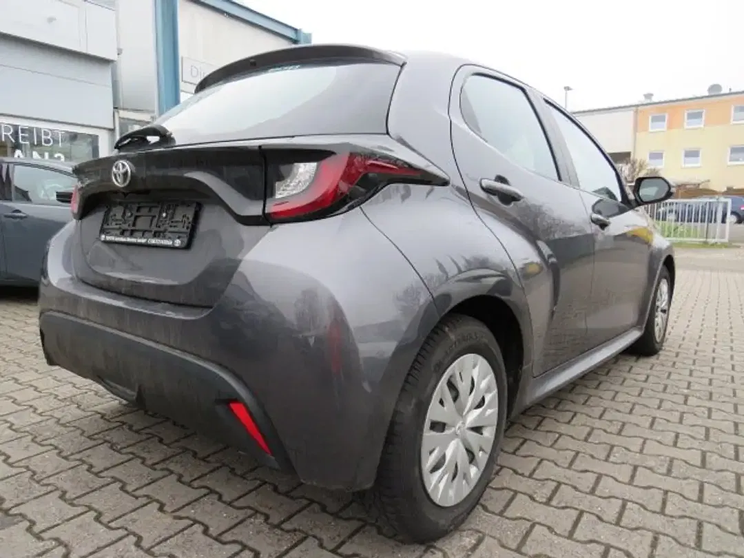 Toyota Yaris Comfort - Thumbnail 7