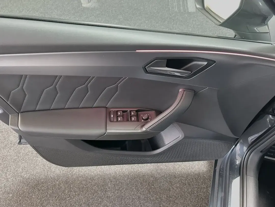CUPRA Leon 2.0 TSI DSG VZ - Thumbnail 11