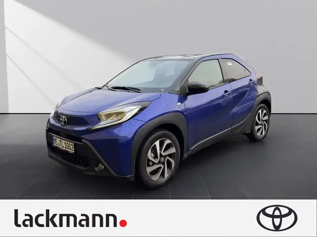 Toyota Aygo X VVT-i Teamplayer - Thumbnail 1