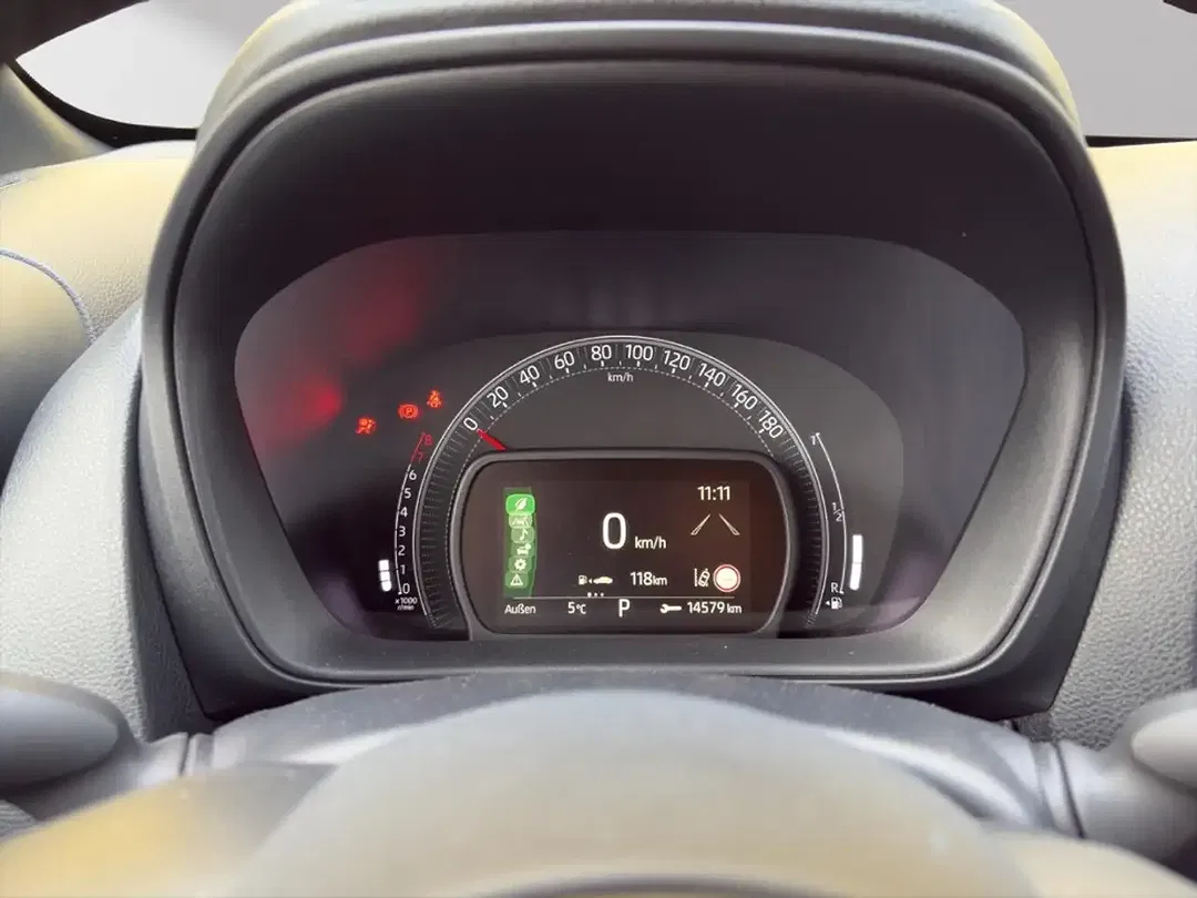 Toyota Aygo X VVT-i Teamplayer - Thumbnail 14