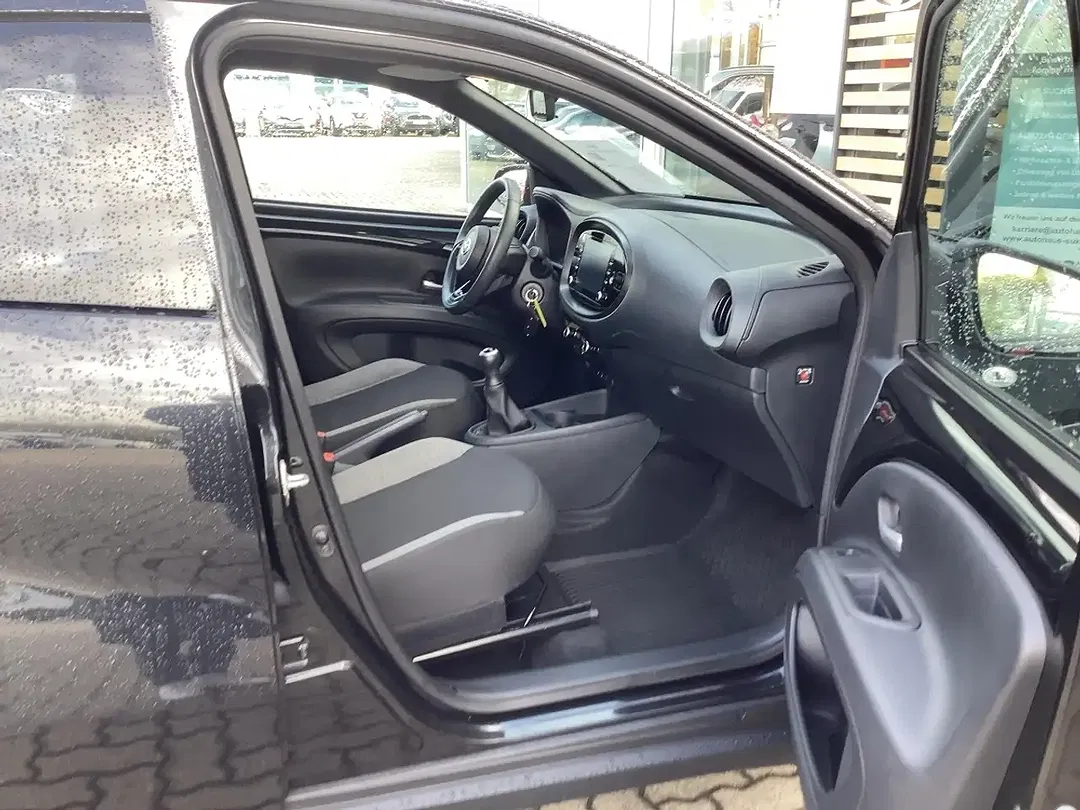 Toyota Aygo Air Active - Thumbnail 11