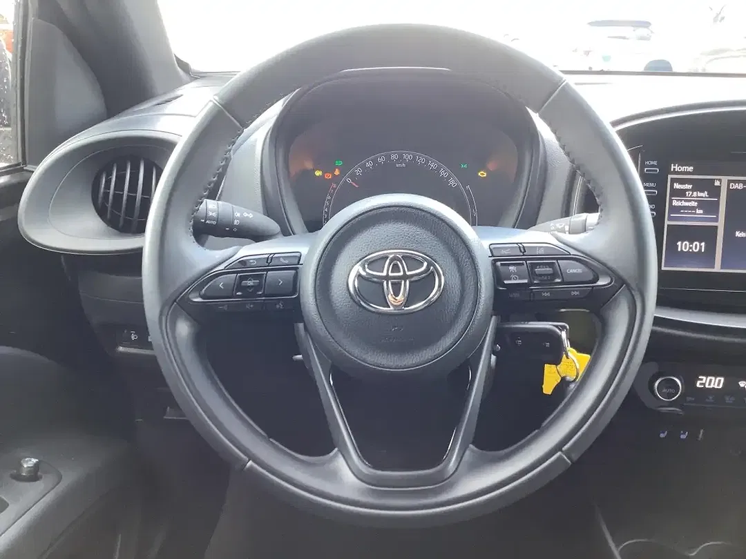 Toyota Aygo Air Active - Thumbnail 9