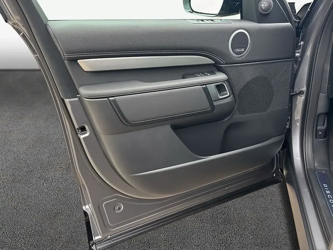 Land Rover Discovery D350 Dynamic SE - Thumbnail 13