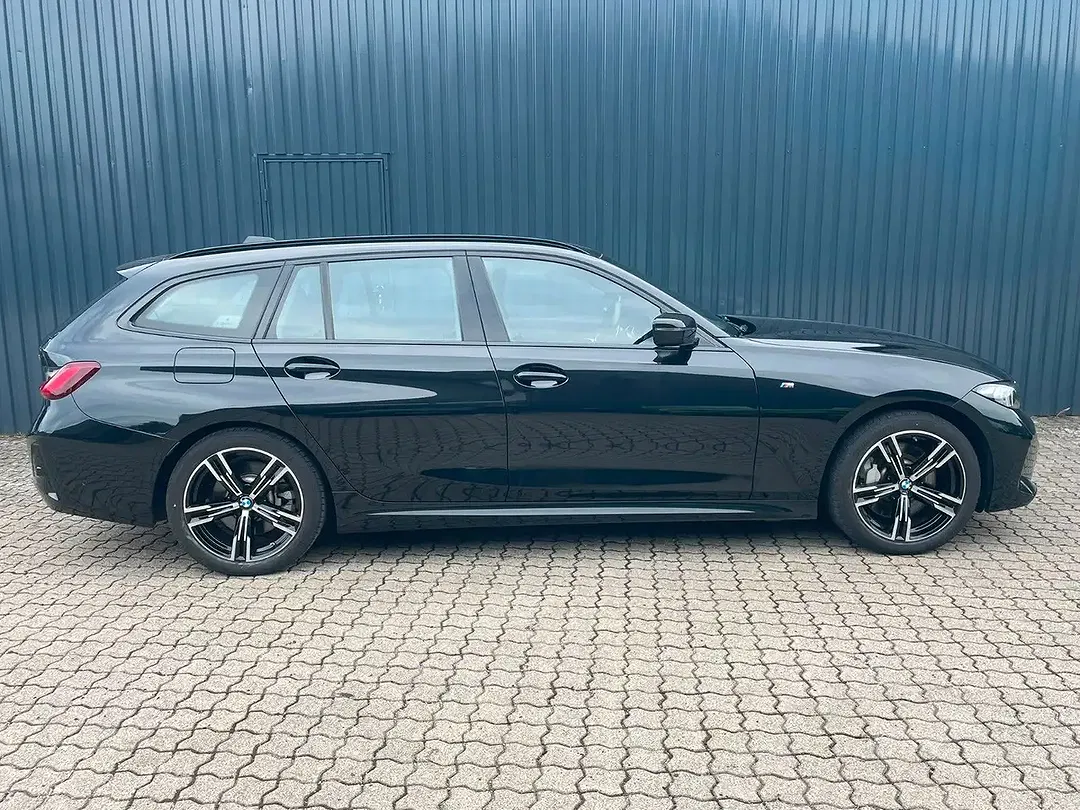 BMW 330 xDrive Touring M Sport - Thumbnail 5